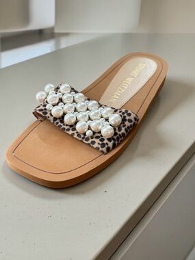 New! STUART WEITZMAN Goldie Cheetah Print Slide Leather Sandals Size 8
